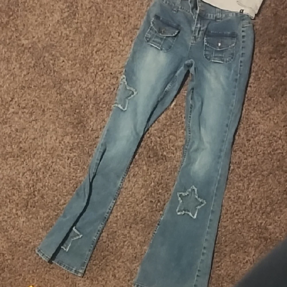 #010 Hurley Women's Small Light Gray Sweatshirt With Size 5 Hot Topic Jeans - Picture 2 of 4